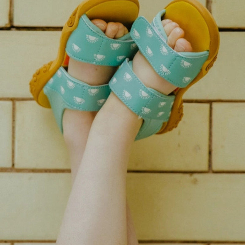 Grass + Air Colour-Changing Sandals Pistachio