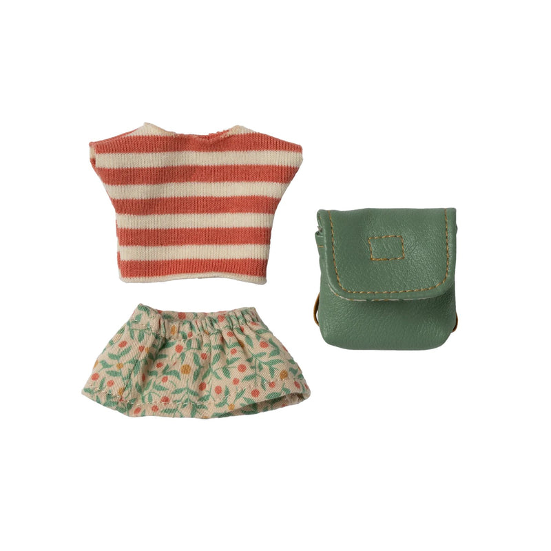 Clothes and Bag, Big Sister Mouse