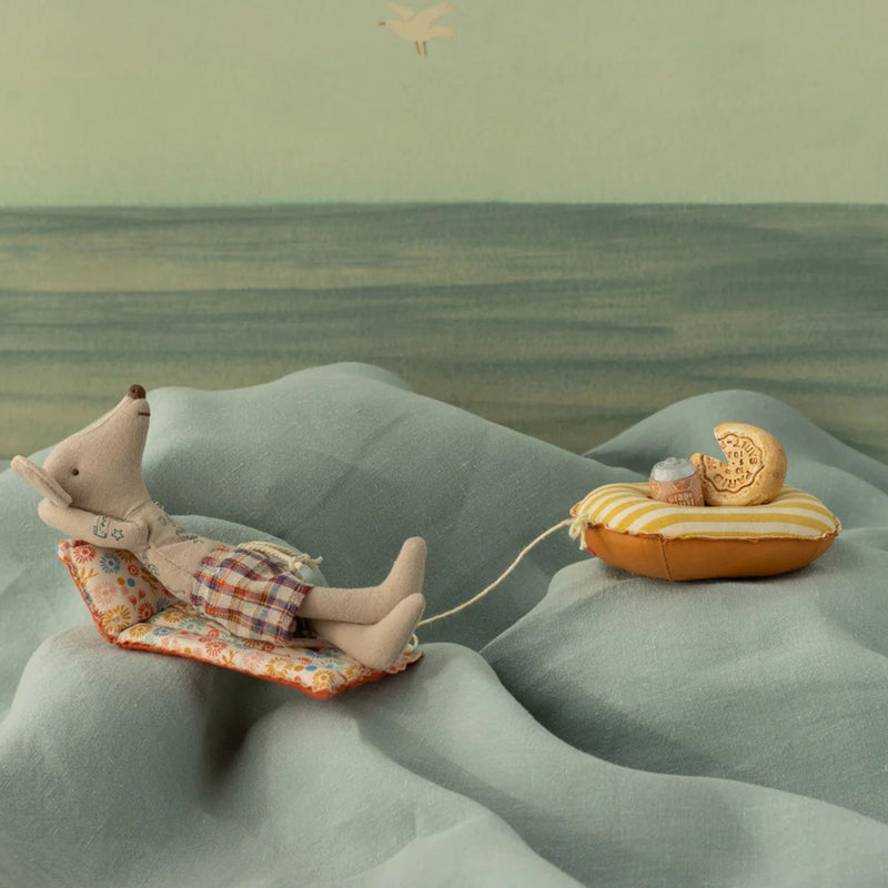 Beach Mouse, Dad with Air Mattress