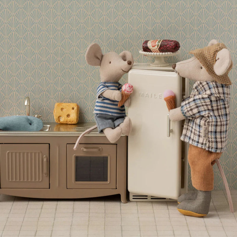 Clothes, Granddad Mouse