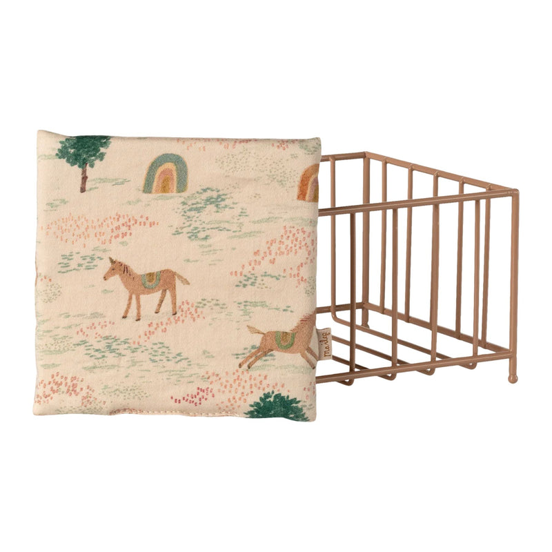 Playpen, Mirco