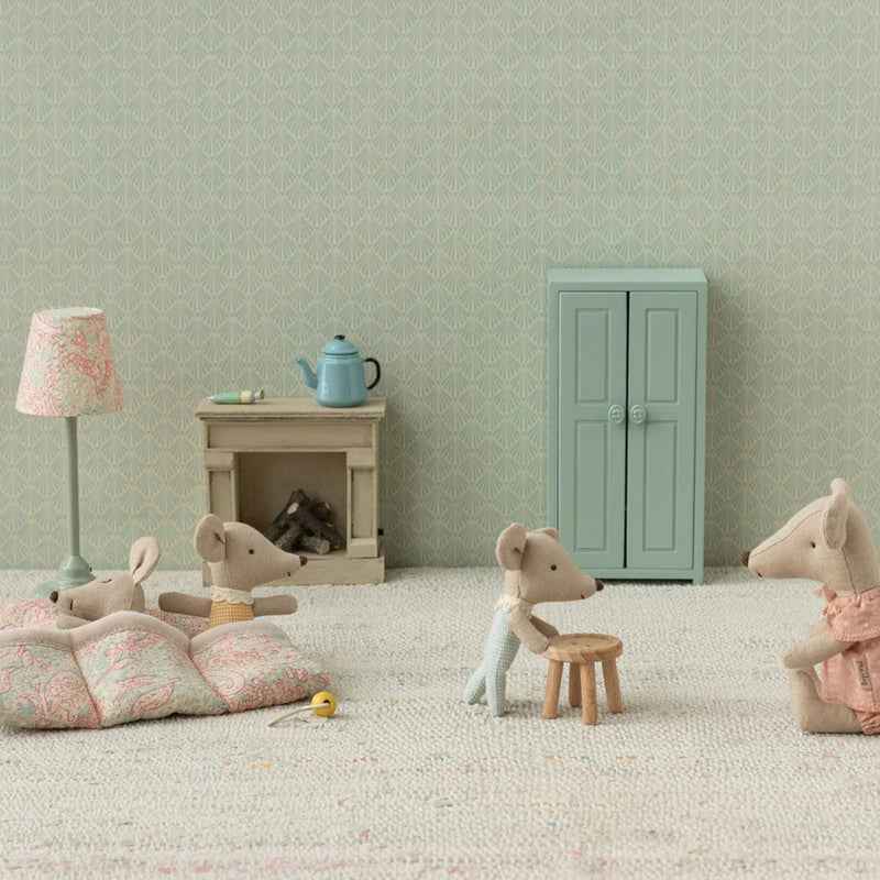 Triplets, Baby Mice in Matchbox, Checker