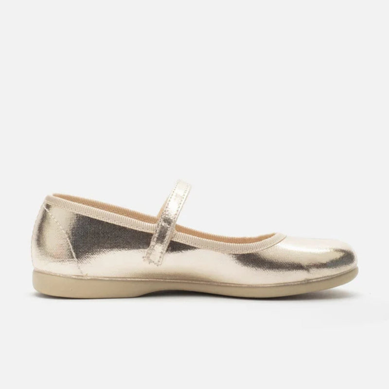 Mary Janes, Mila Gold