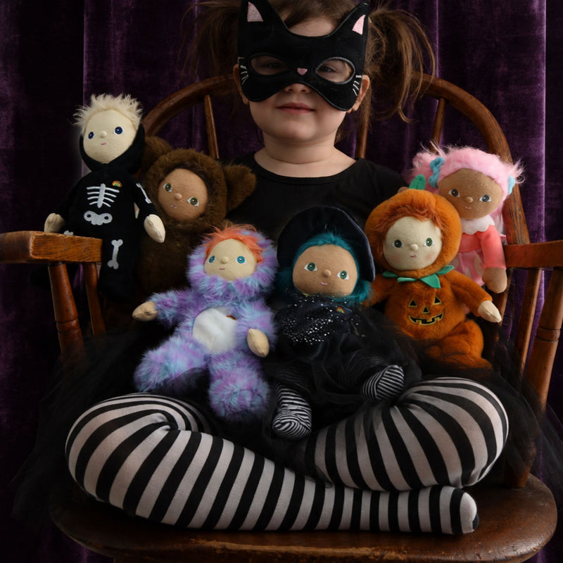 Dinky Dinkum Winnie Witch
