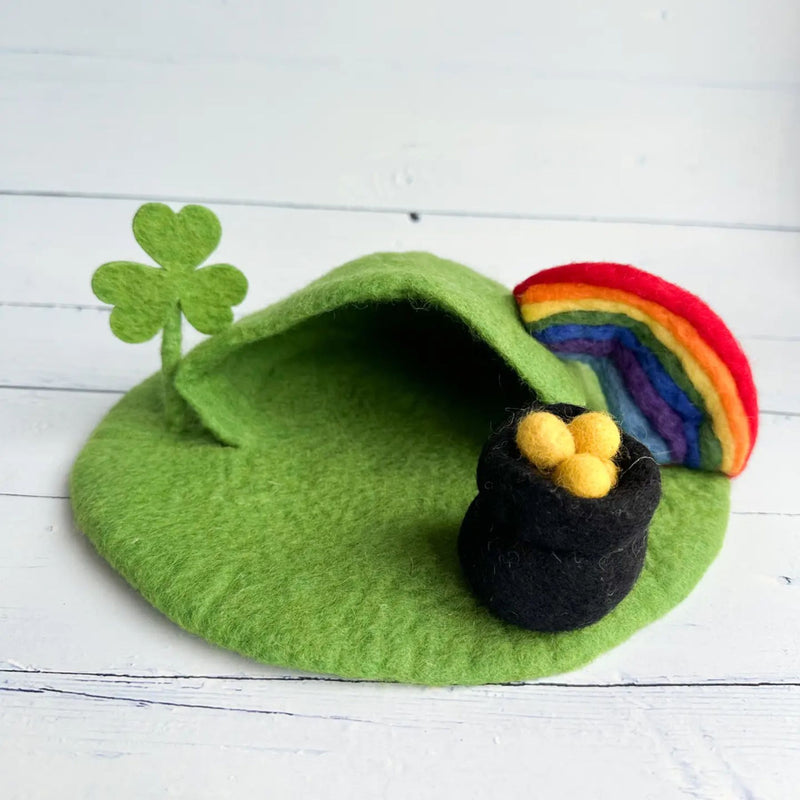 St. Patrick's Day Felt Leprechaun Cave